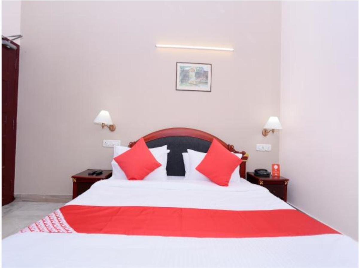 KochiKarthika Residency公寓 外观 照片